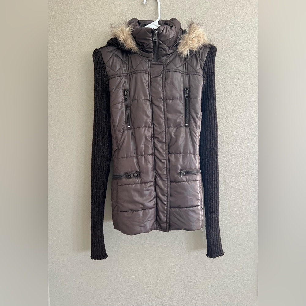 Knit/puffer coat